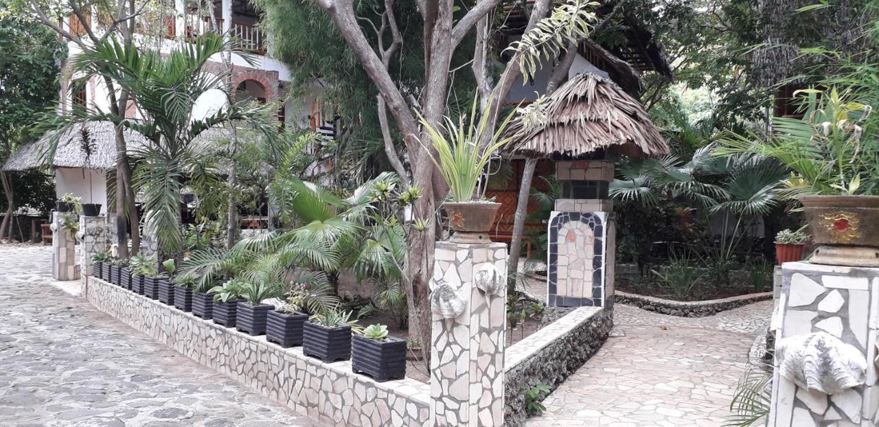 Mangga Lodge Bira Εξωτερικό φωτογραφία